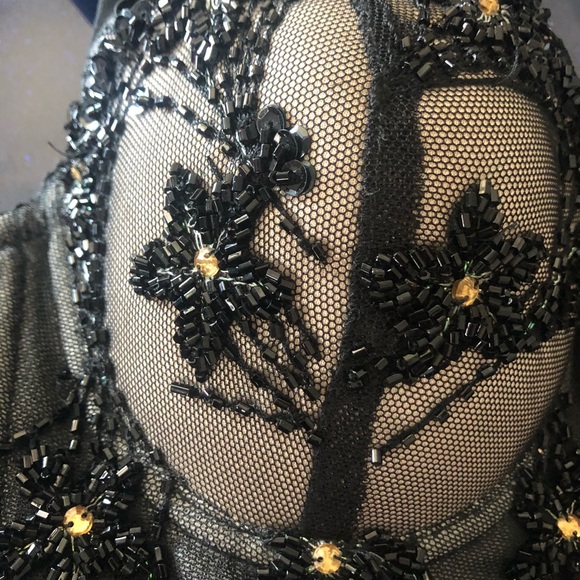 Black sequin embroidery top - Picture 3 of 6